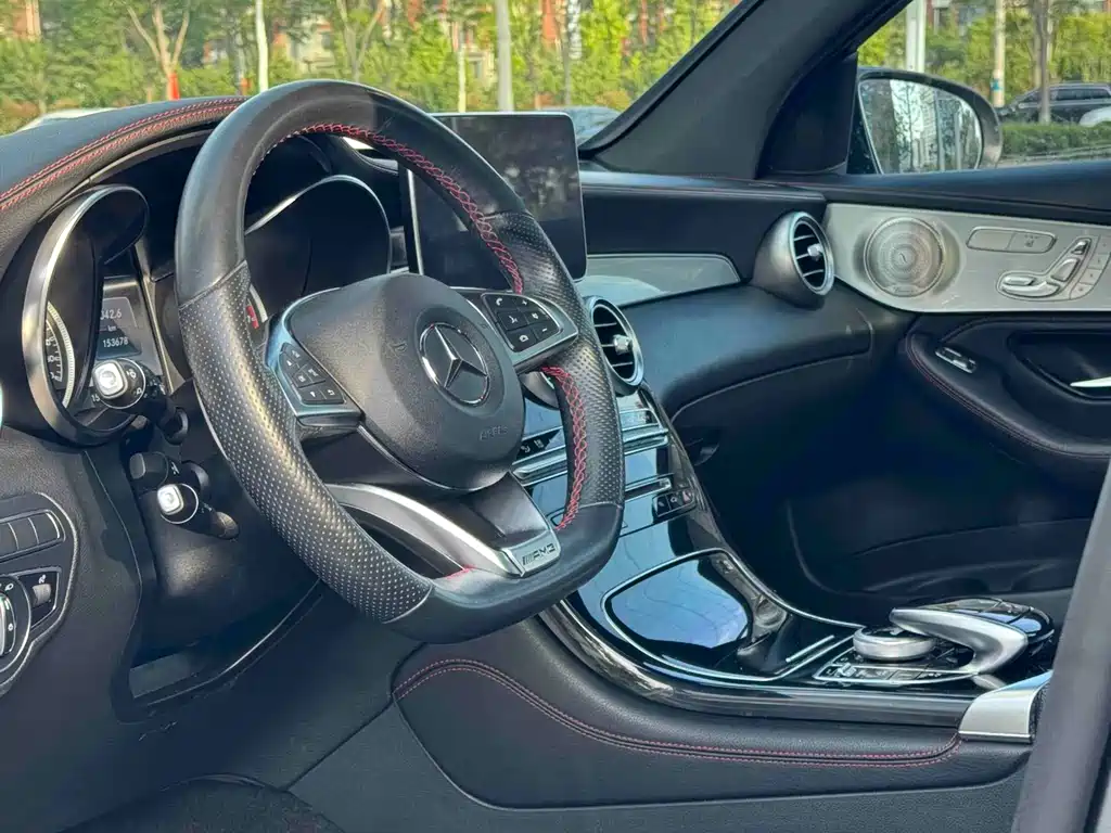 Mercedes-Benz GLC AMG 2019 — фото 4