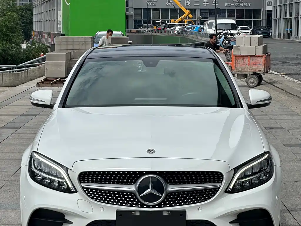 Mercedes-Benz C-Class 2020