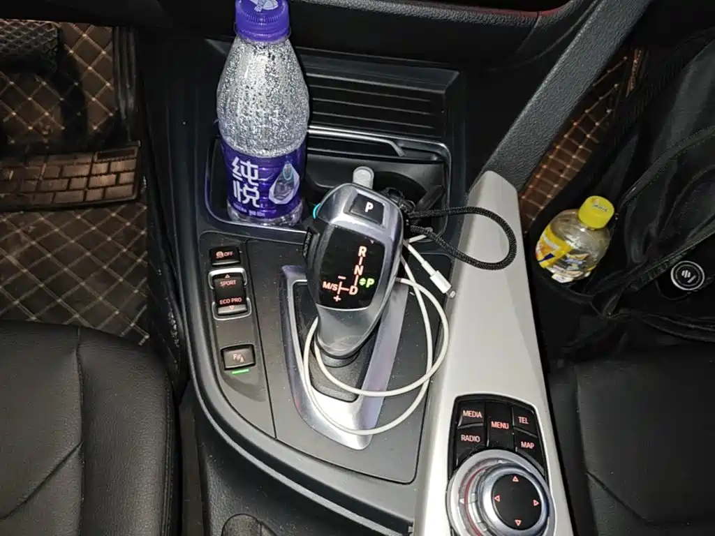 BMW 3 Series 2015 — фото 14