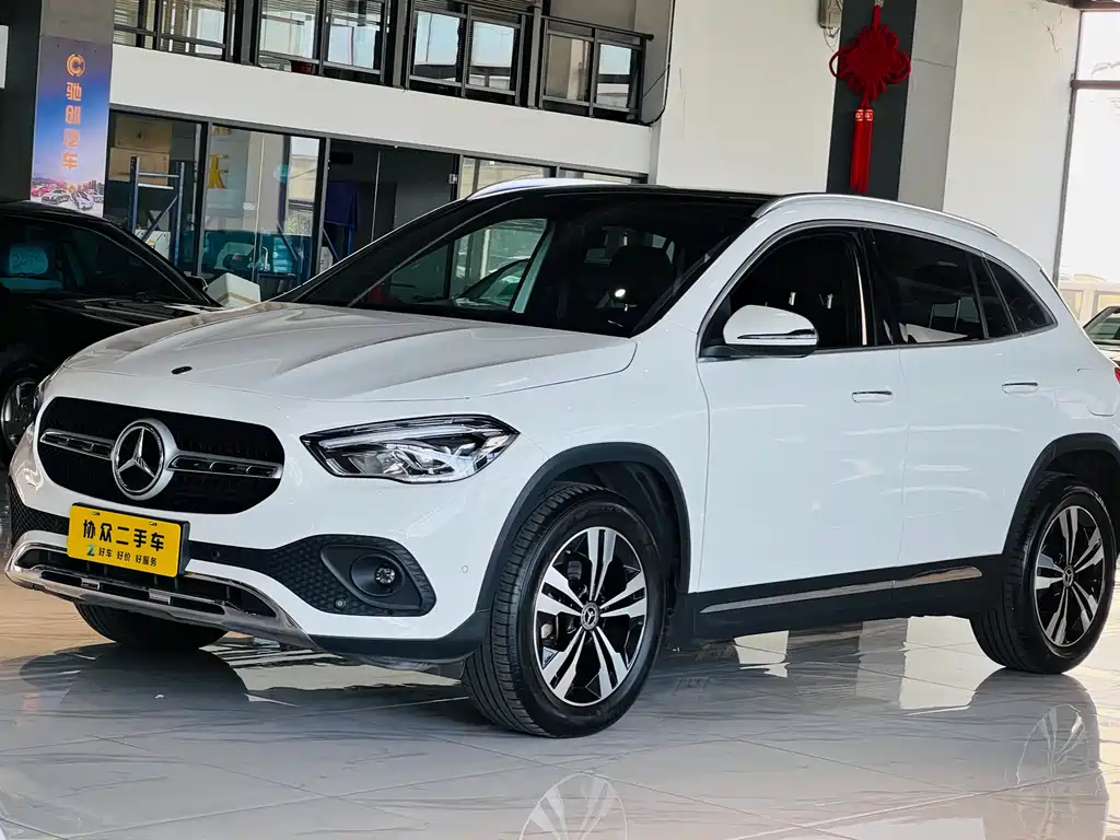 Mercedes-Benz GLA 2021 — фото 1