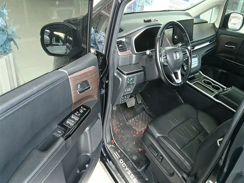 Honda Odyssey 2022 — фото 12