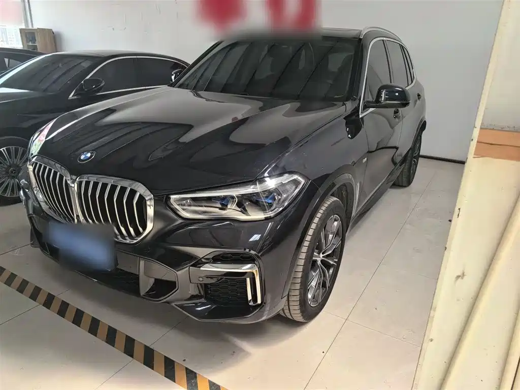 BMW X5 2022 — фото 1