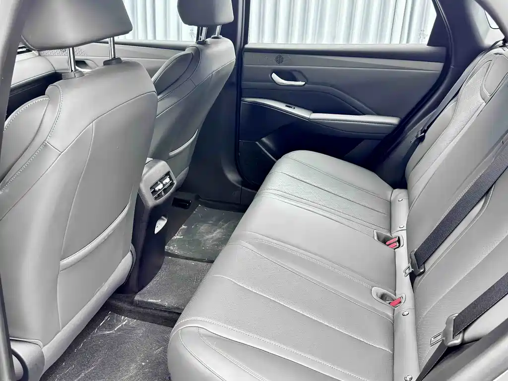 BYD Qin PLUS 2026 — фото 12