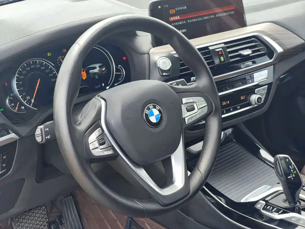 BMW X3 2019 — фото 12