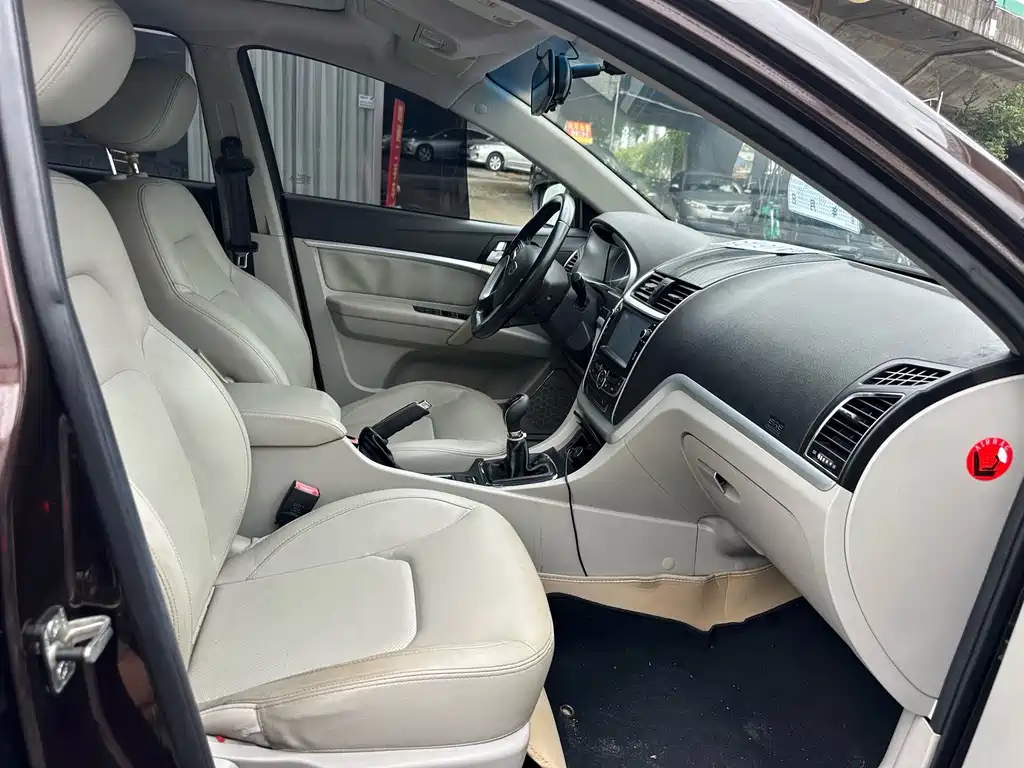 Geely Emgrand 2015 — фото 15