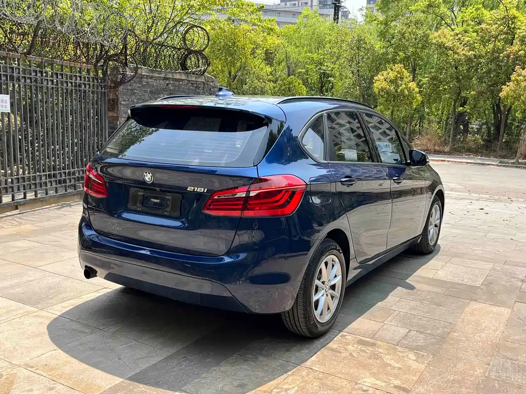 BMW 2 Series Active Tourer 2016 — фото 5