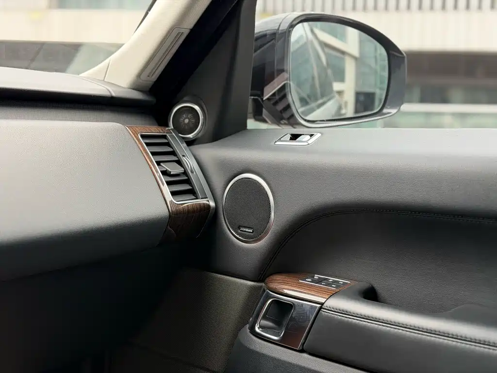 Land Rover Sport PHEV 2019 — фото 11
