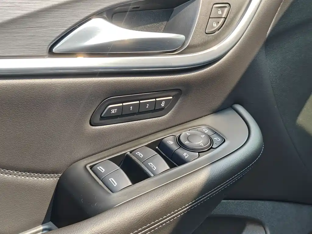 Buick Enclave 2021 — фото 18