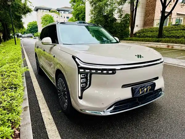 IM Motors LS9 2025