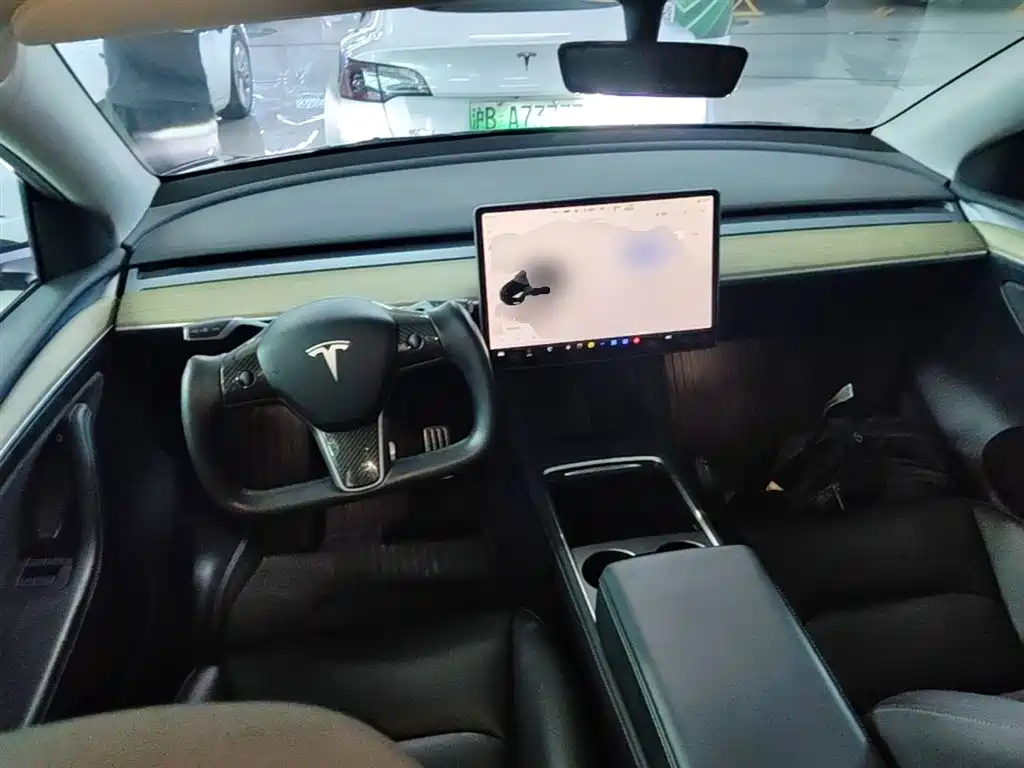 Tesla Model Y 2022 — фото 10