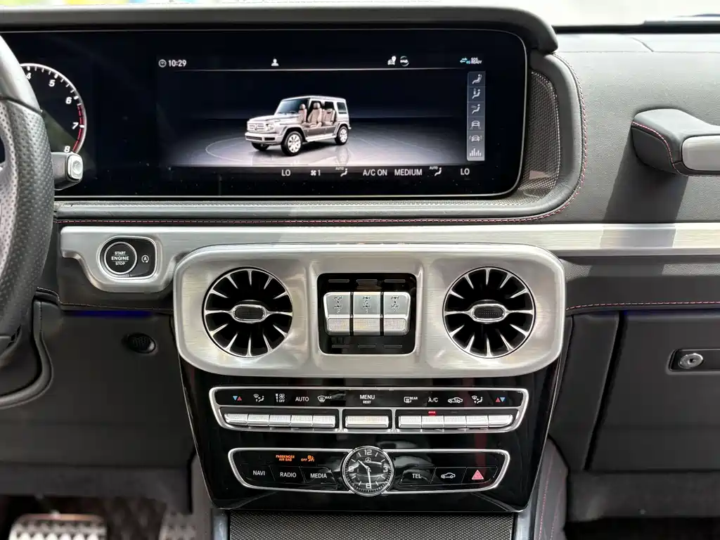 Mercedes-Benz G-Class 2023 — фото 5