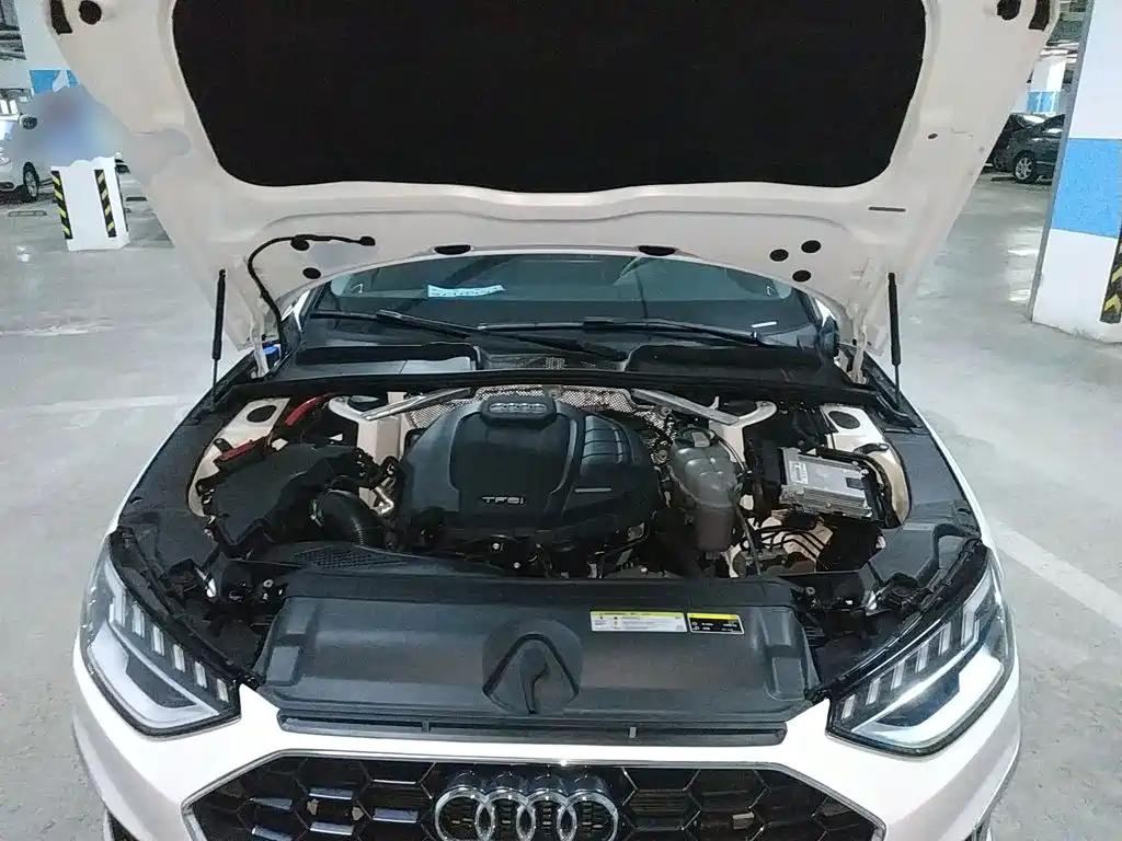 Audi A4L 2020 — фото 16