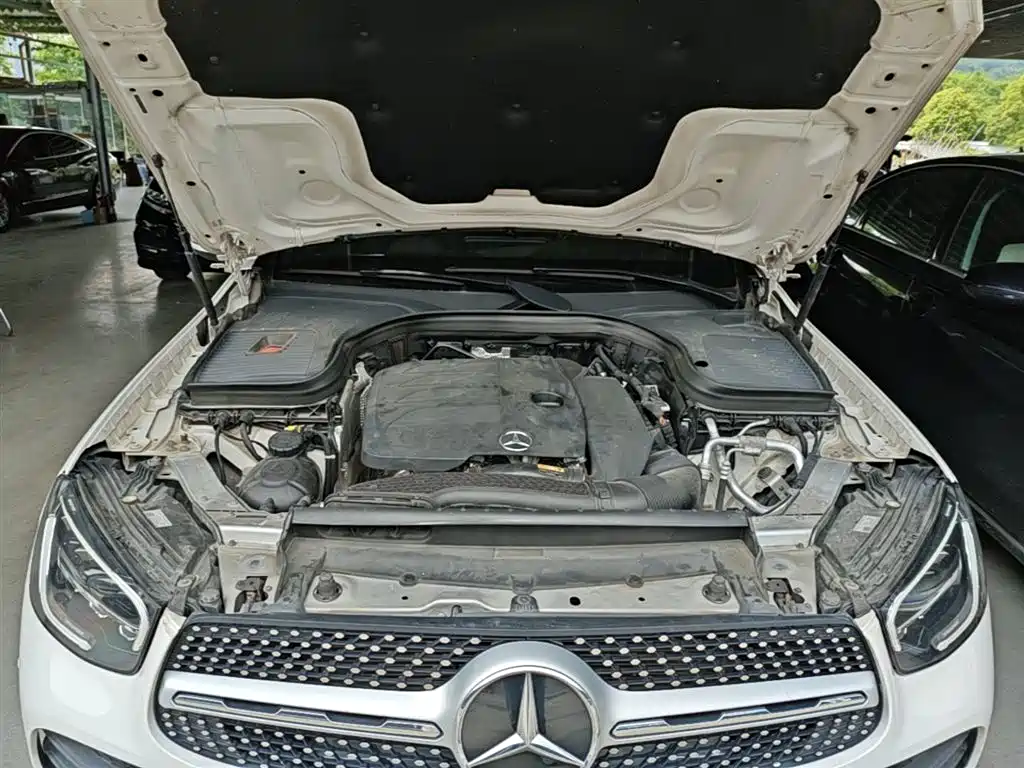 Mercedes-Benz GLC 2020 — фото 19