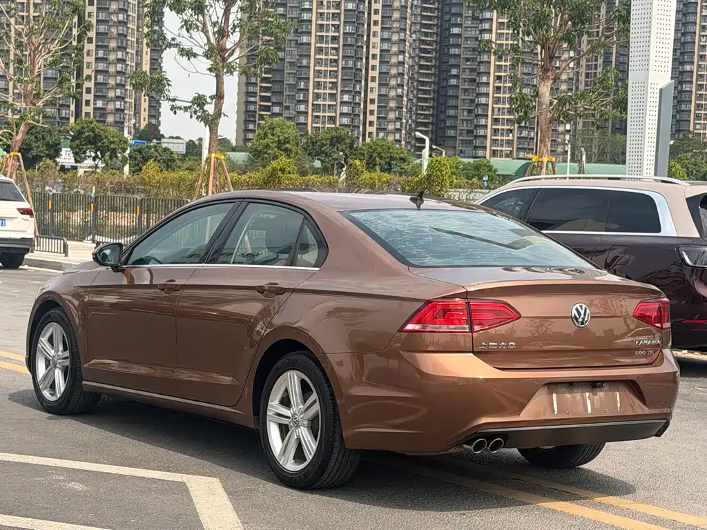 Volkswagen Lamando 2015