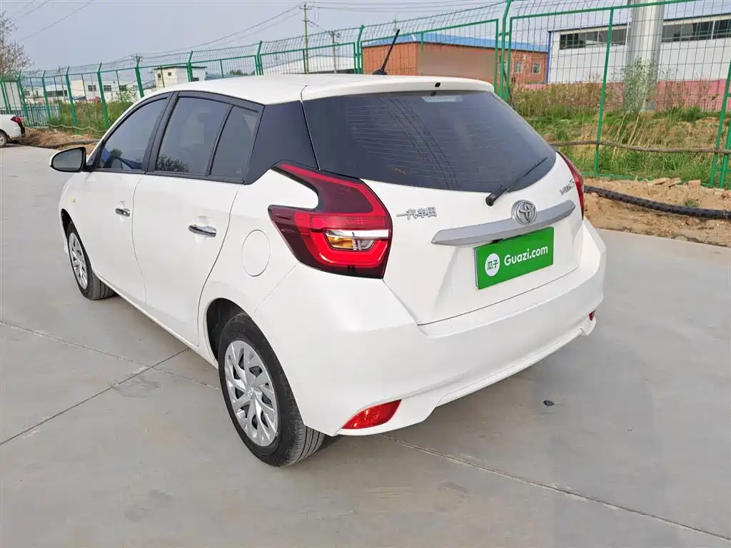 Toyota Vios FS 2022 — фото 23