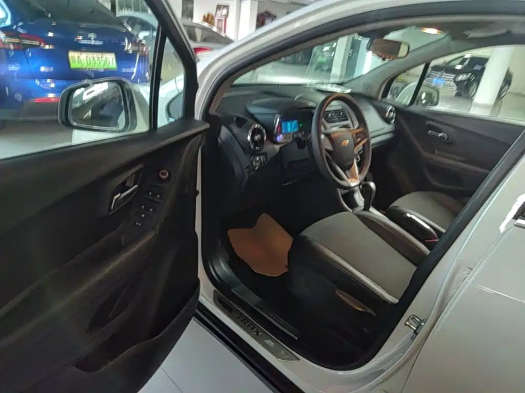 Chevrolet Trax 2014 — фото 16