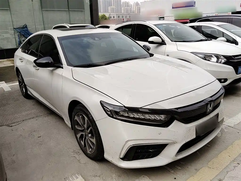 Honda Inspire 2021 — фото 22