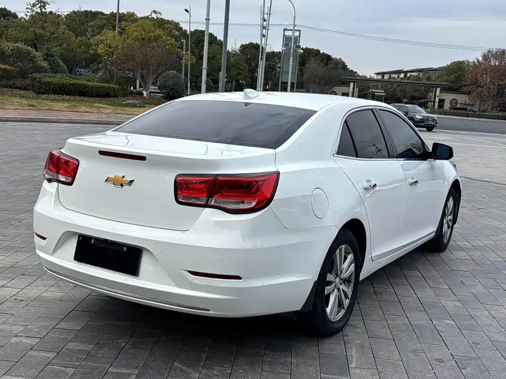 Chevrolet Malibu 2017 — фото 5