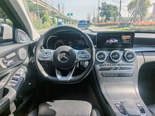 Mercedes-Benz C-Class 2021