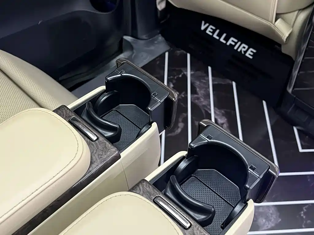 Toyota Vellfire 2020 — фото 20