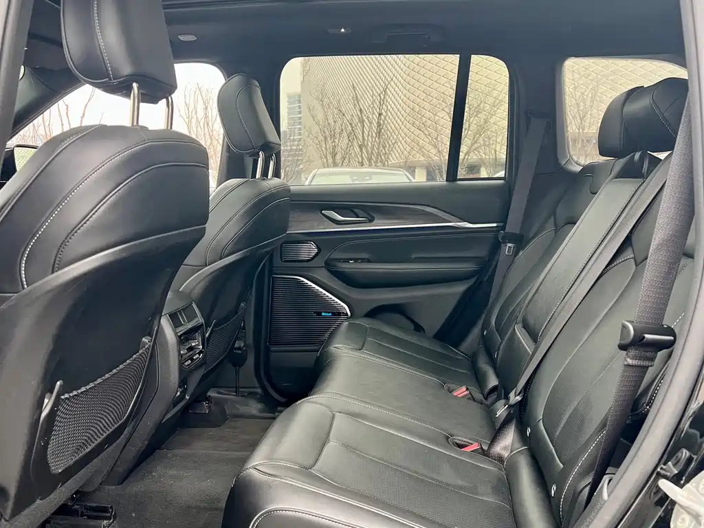 Jeep Grand Cherokee 4xe 2025 — фото 24