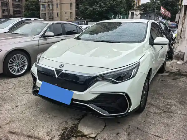 Venucia D60 EV 2023
