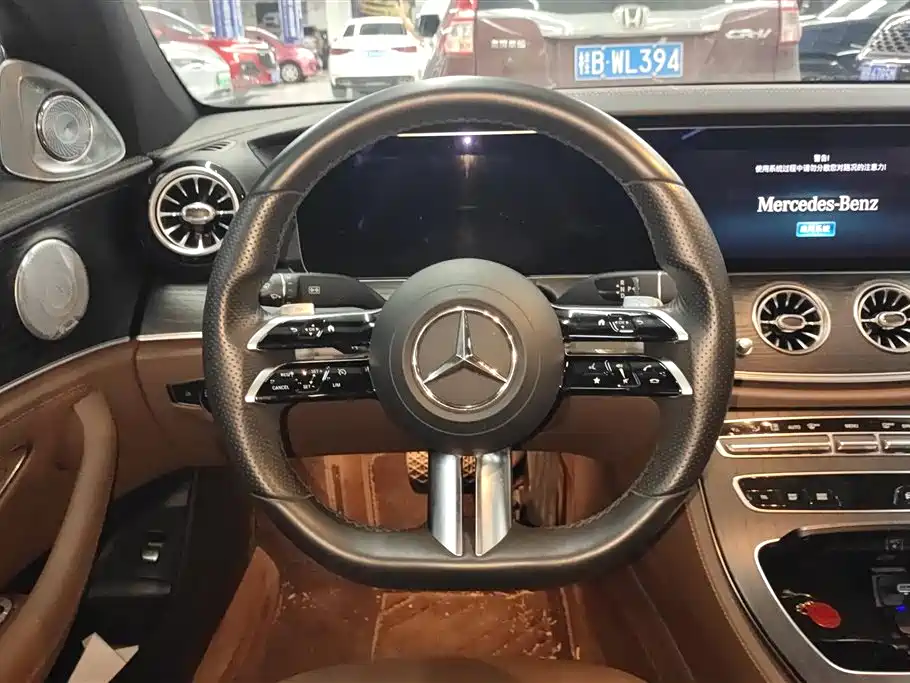Mercedes-Benz E-Class 2021 — фото 15