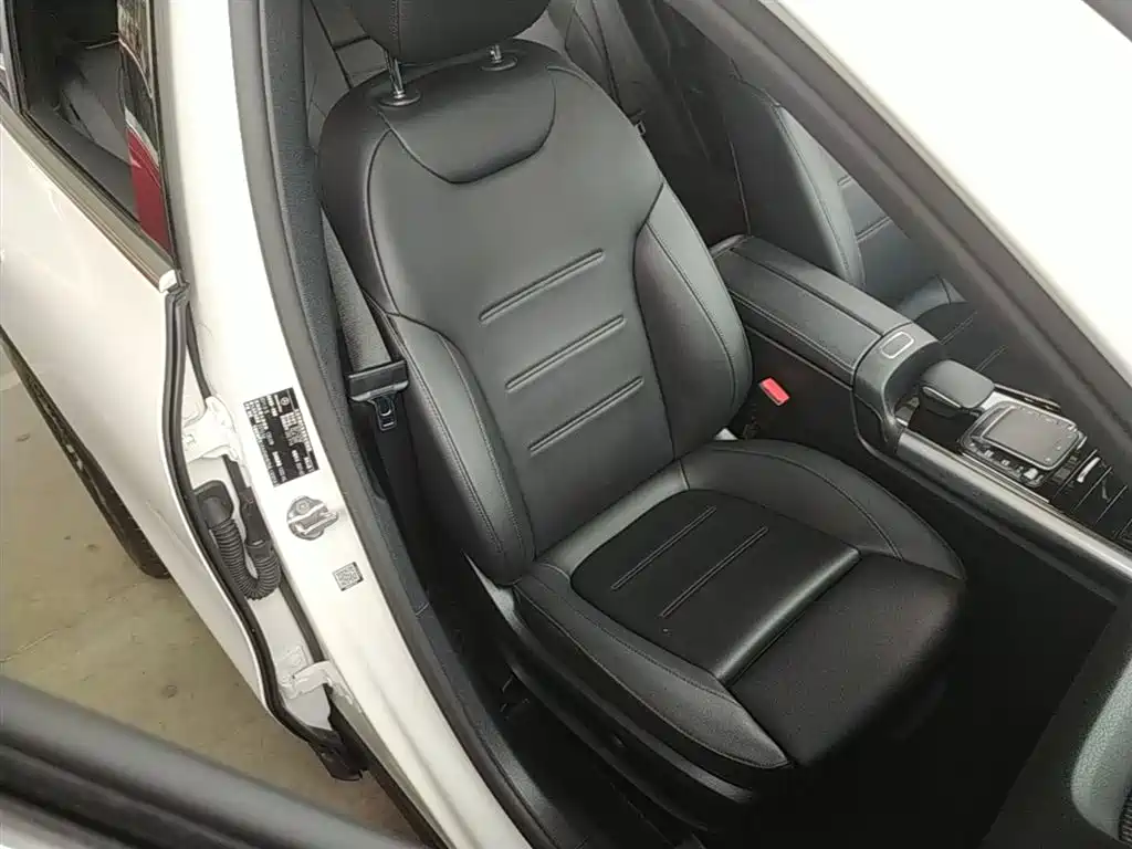 Mercedes-Benz GLA 2021 — фото 25