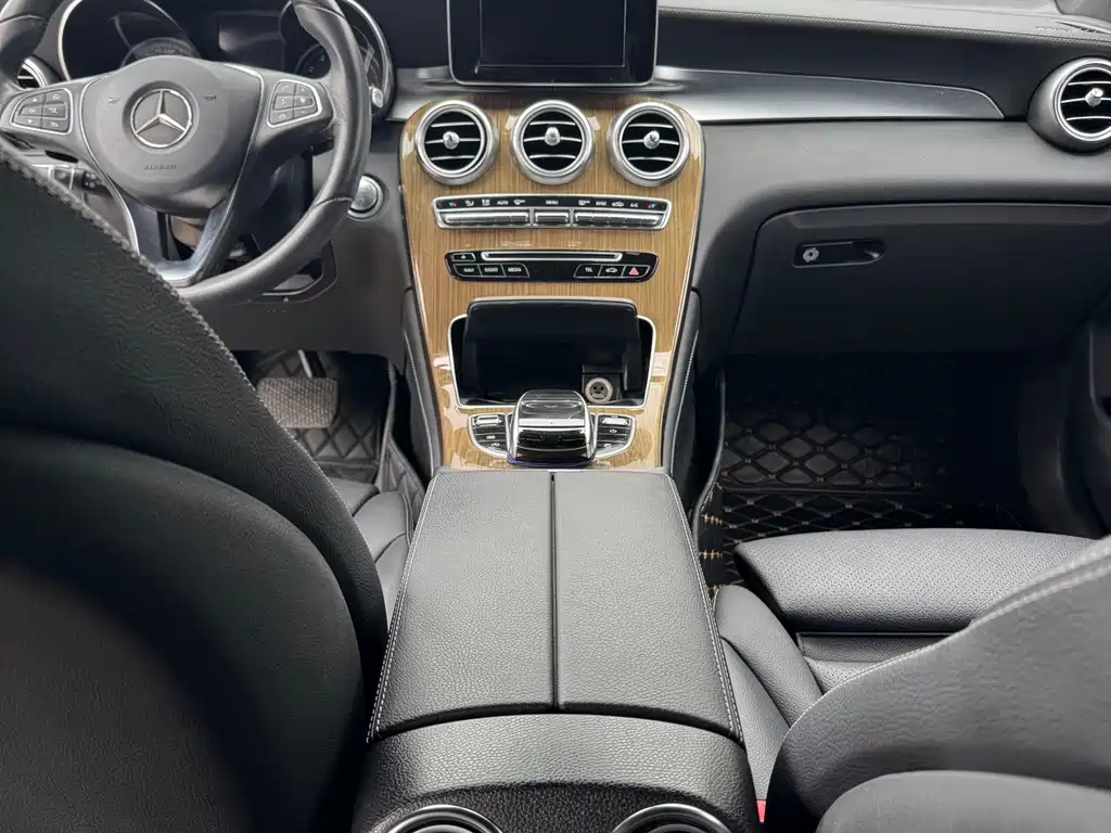 Mercedes-Benz GLC Coupe 2017 — фото 12