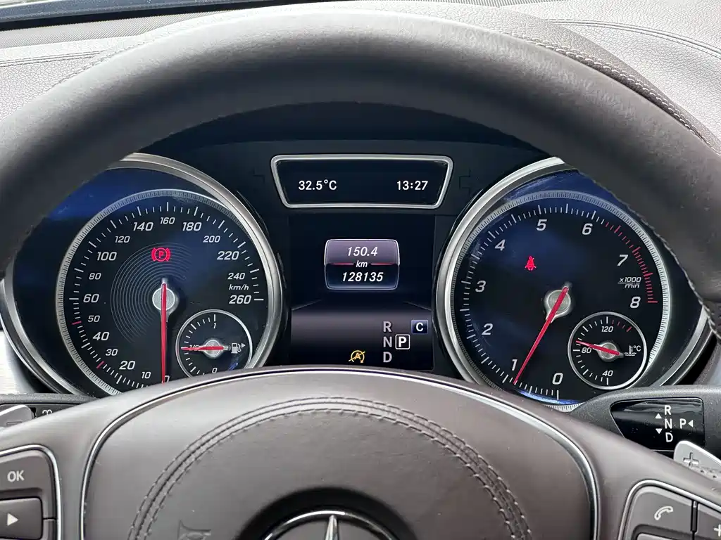 Mercedes-Benz GLS 2018 — фото 11