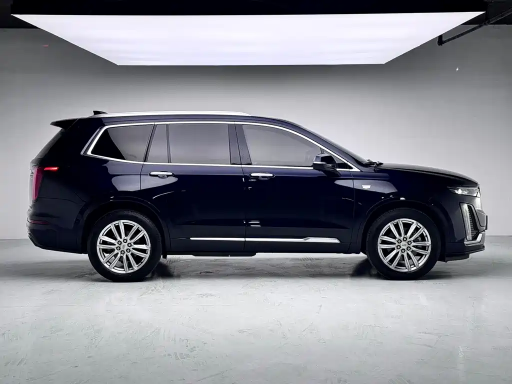 Cadillac XT6 2021 — фото 15