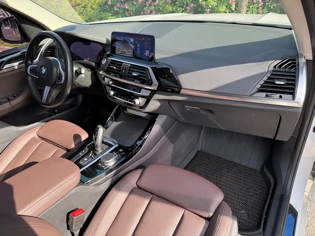 BMW X3 2020 — фото 15
