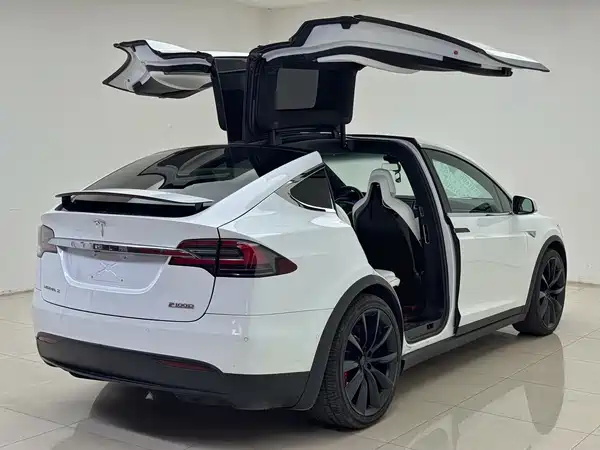 Tesla Model X 2016