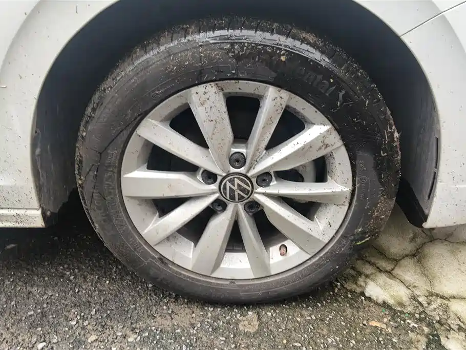 Volkswagen Bora 2021