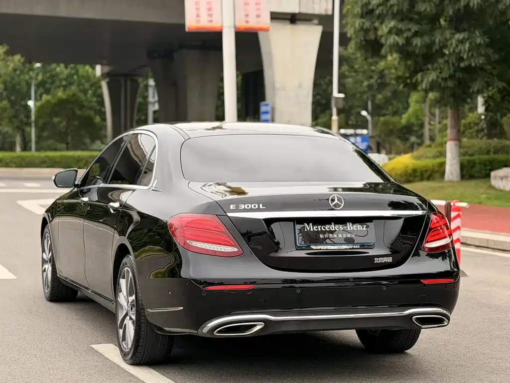 Mercedes-Benz E-Class 2017