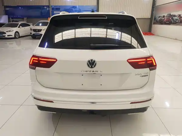 Volkswagen Tiguan L 2021