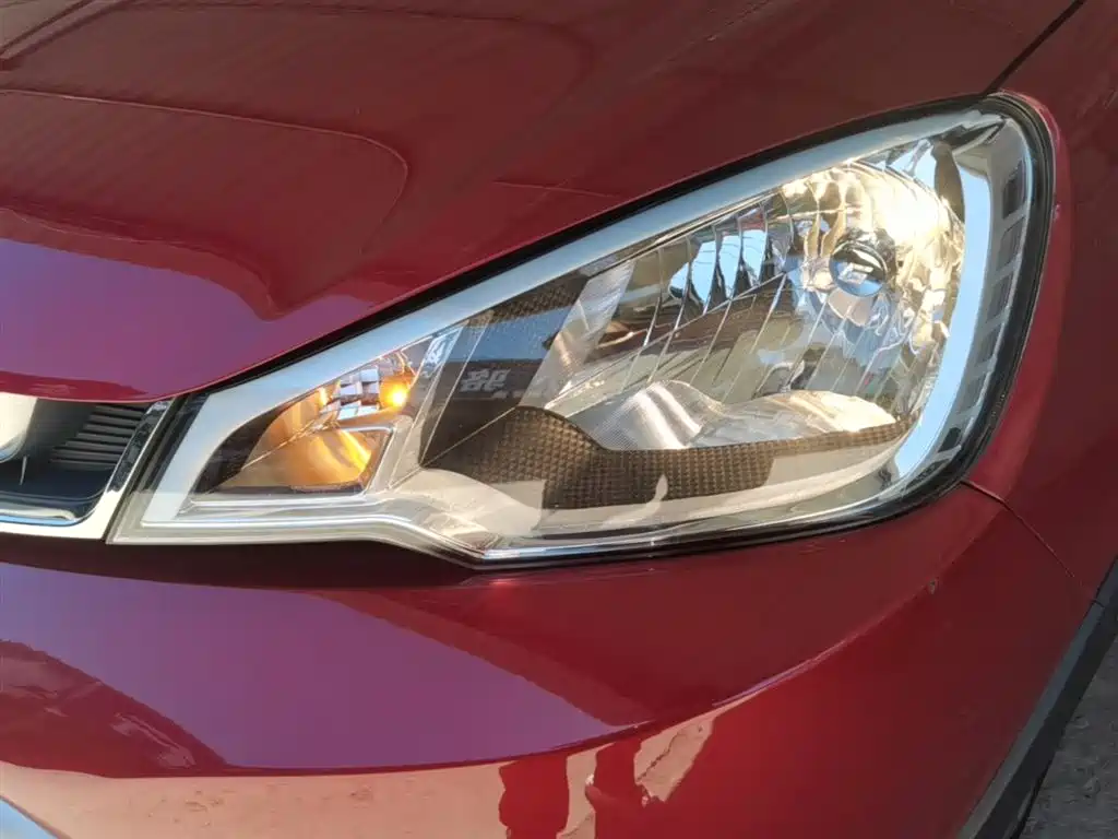 Geely Vision X1 2018 — фото 23