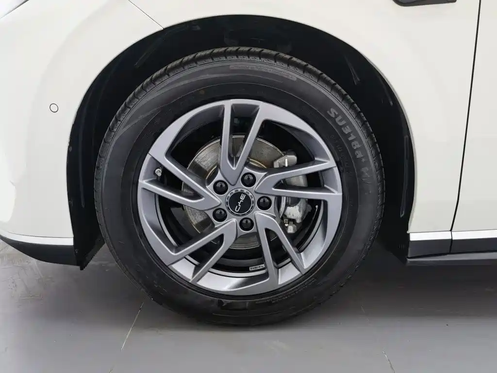 BYD Seal 06 2025 — фото 17