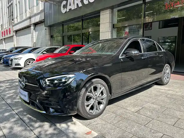 Mercedes-Benz E-Class 2023