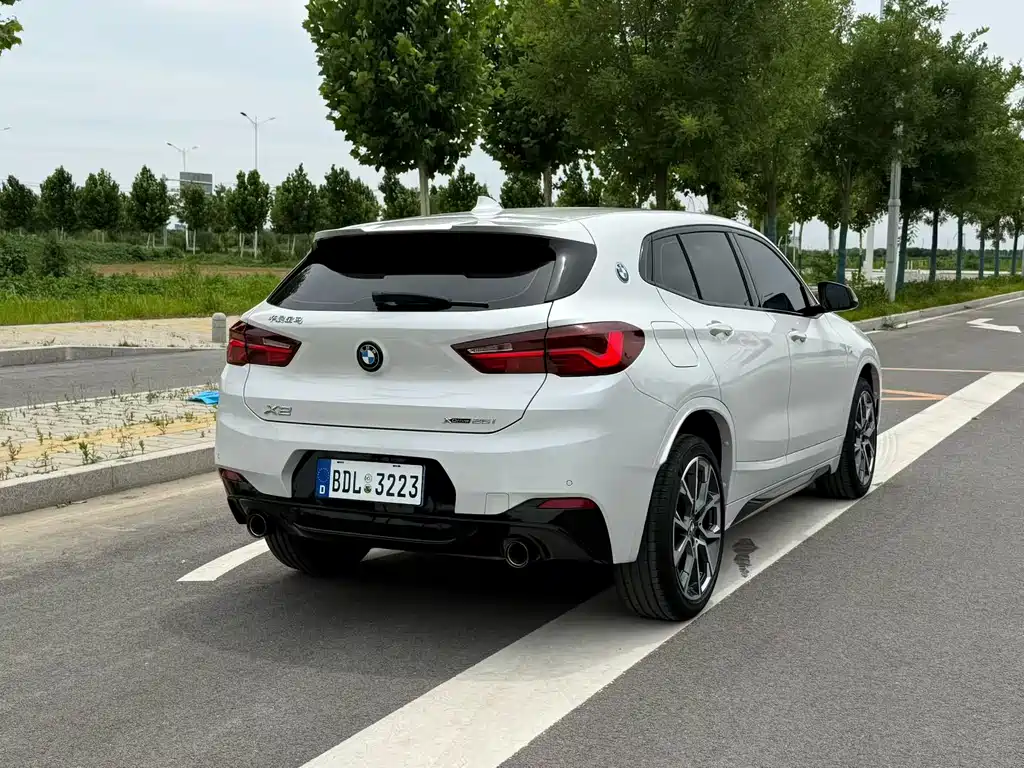 BMW X2 2022 — фото 8