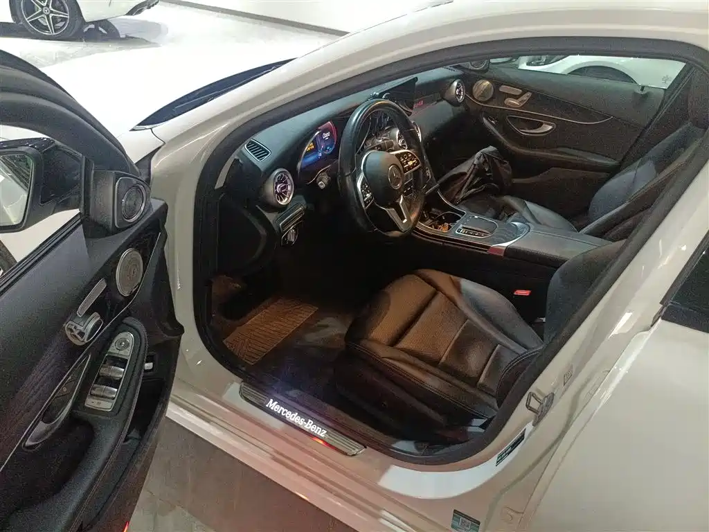 Mercedes-Benz C-Class 2020 — фото 16
