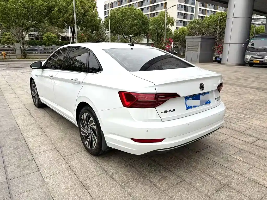 Volkswagen Sagitar 2022 — фото 10