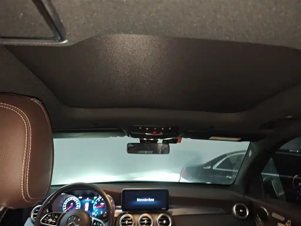 Mercedes-Benz GLC 2021 — фото 15