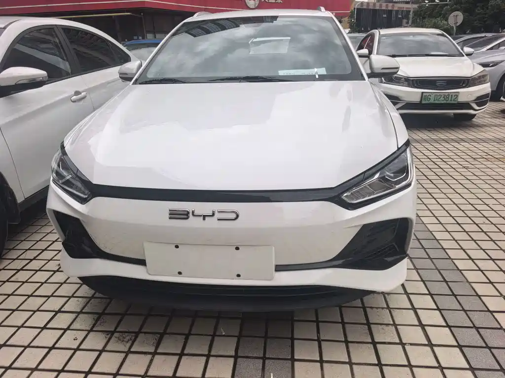 BYD e2 2024