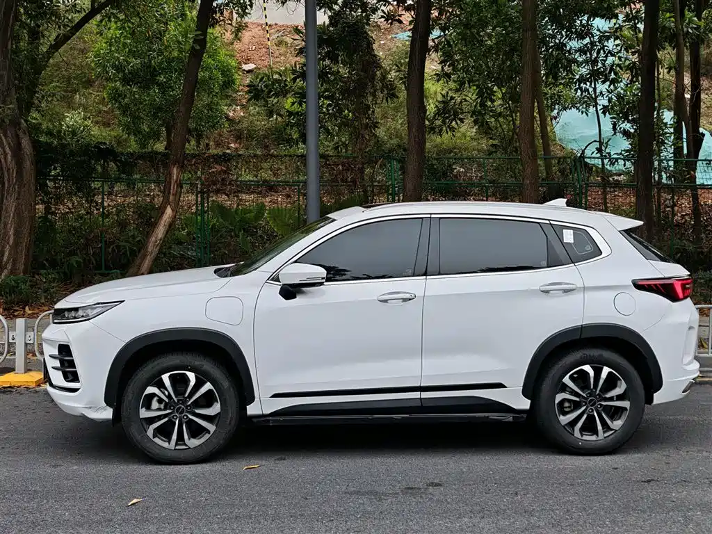 Exeed Zhaofeng C-DM 2023 — фото 19