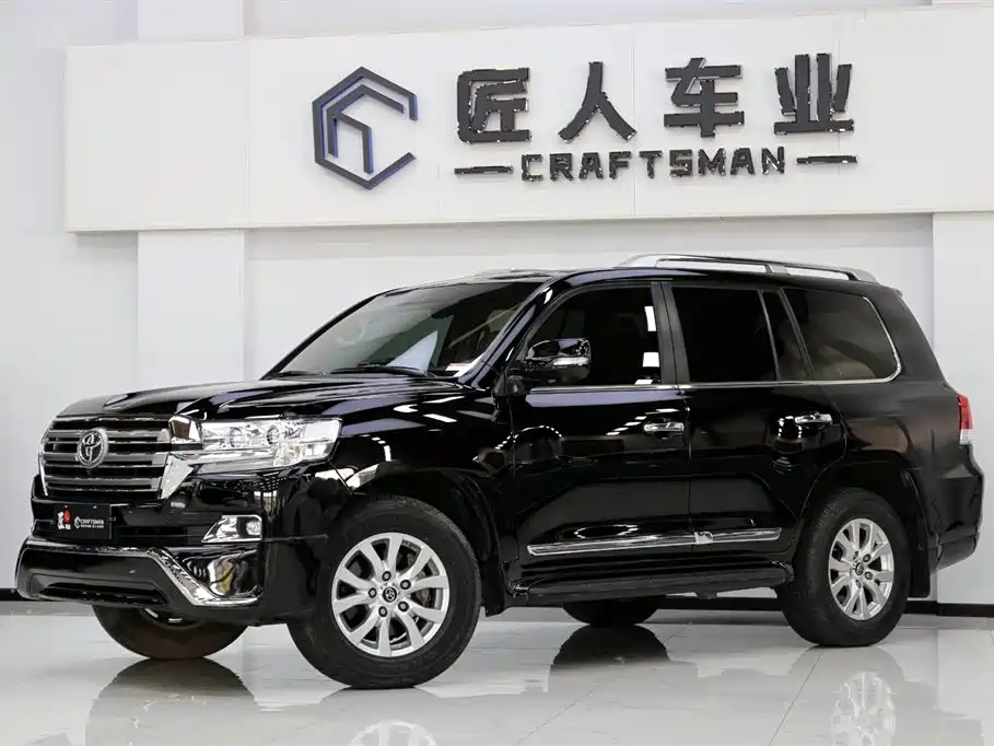 Toyota Land Cruiser 2017 — фото 3