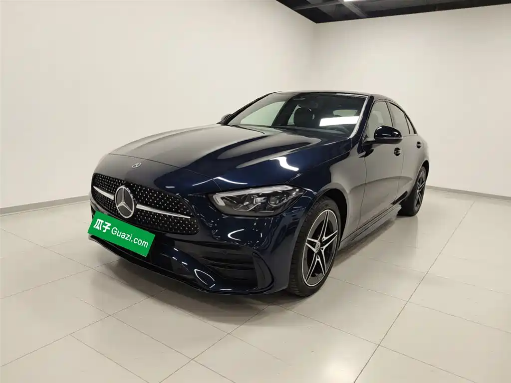 Mercedes-Benz C-Class 2023 — фото 1