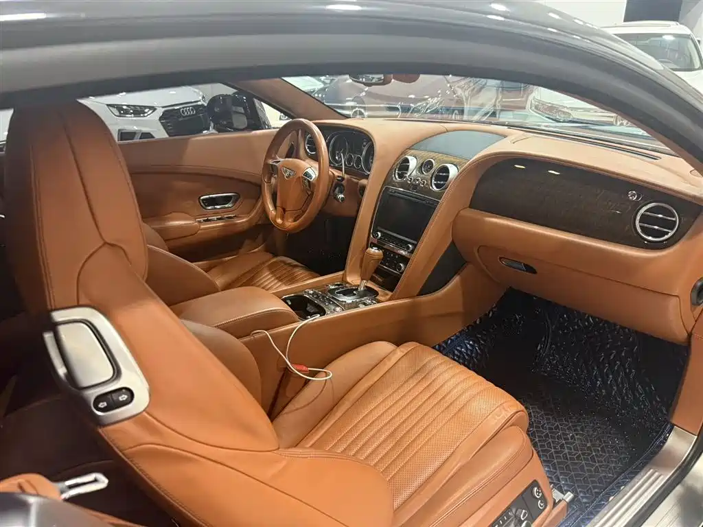 Bentley Continental 2018