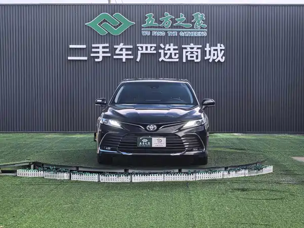 Toyota Camry 2023