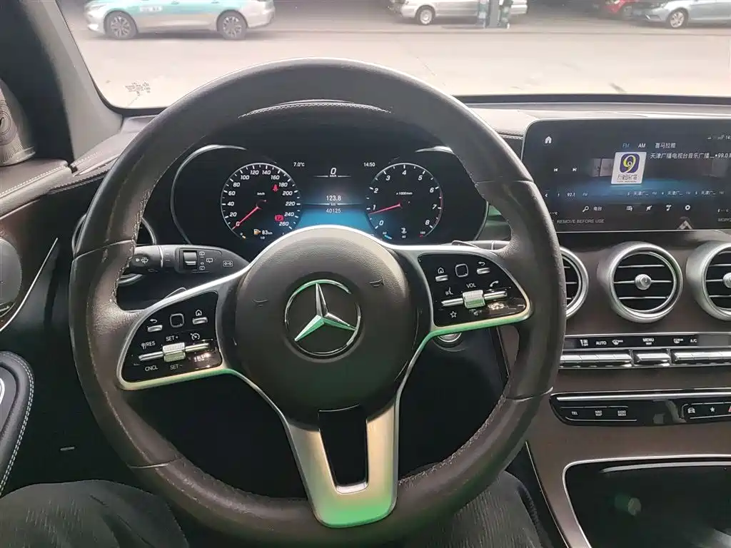 Mercedes-Benz GLC 2023 — фото 11